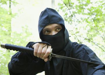 Una ciudad japonesa, desbordada tras un error en un reportaje de una radio de EE UU: “No necesitamos ninjas”