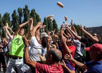 La fiesta del ‘bollo volador’