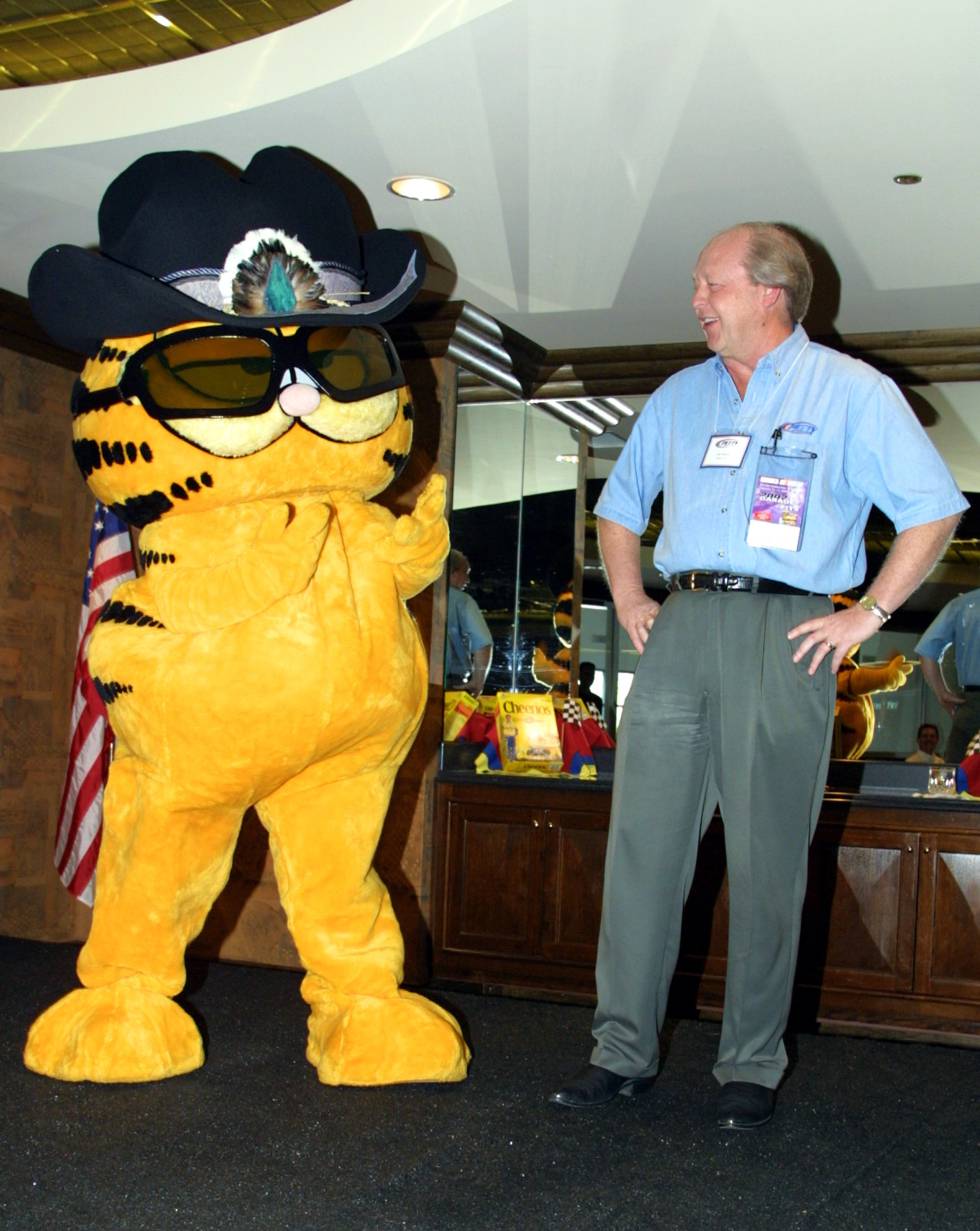 Garfield con su creador, Jim Davis, en una fiesta organizada en Florida en 2002.