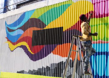 Un toque de color para cambiar los barrios pobres de Bombay