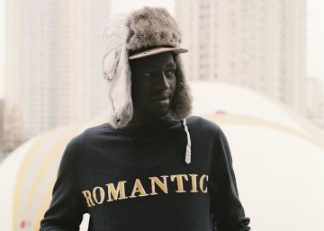 No solo cubrirse, poder elegir: los migrantes prefieren la ropa de Jay Z