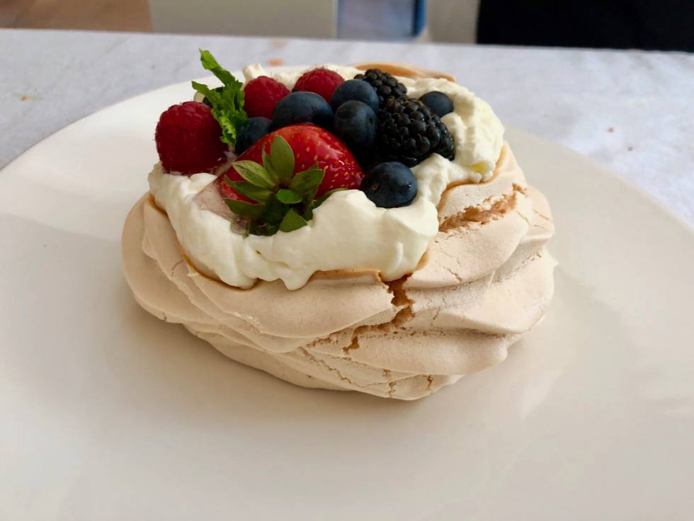 PAVLOVA CAPEL
