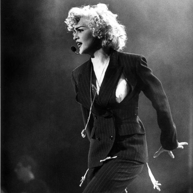 Madonna en su actuación en el Estadio Vicente Calderón en julio de 1990, vestida de Jean Paul Gaultier.