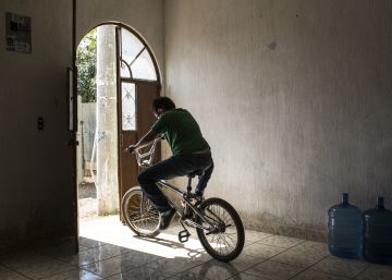 “Papá, tenemos que dejar el país porque quieren matarme”