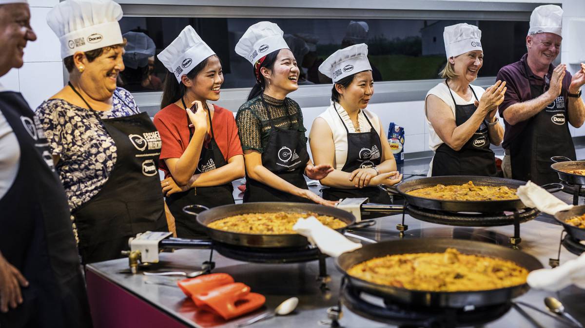 Alumnos de la Escuela de Arroces y Paella Valenciana.
