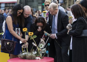 Los homenajes por el aniversario de los atentados en Barcelona y Cambrils, en imágenes