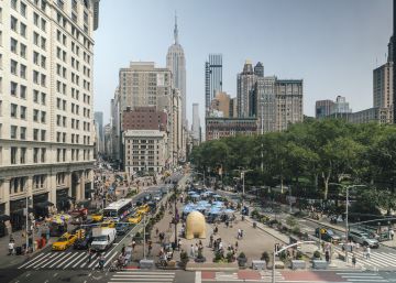 Así es la escultura de 2.700 kilos del escultor español Jorge Palacios que se expone en Nueva York
