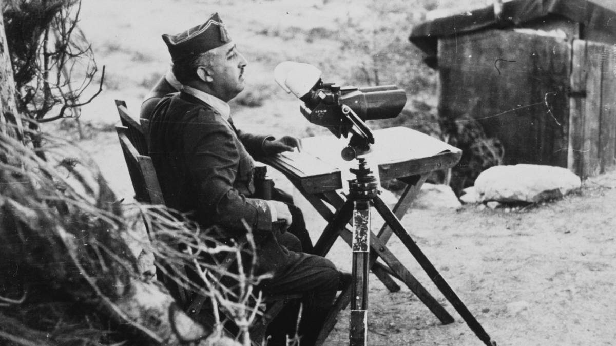 Franco, en el frente de Aragón en 1938.