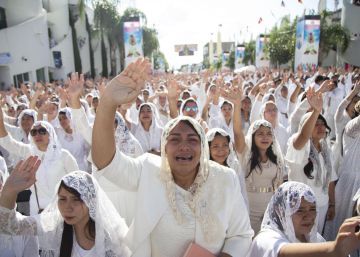 La multitudinaria celebración de la Iglesia de la Luz del Mundo en México
