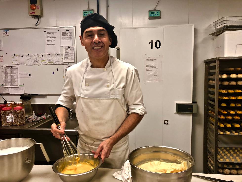MARCELO HERMOSILLA PASTELERO DEL MARBELLA CLUB CAPEL