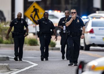 Dos muertos y 11 heridos durante un tiroteo en Jacksonville