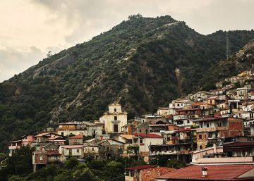 La policía desactiva una célula de la ‘Ndrangheta que quería instalarse en España