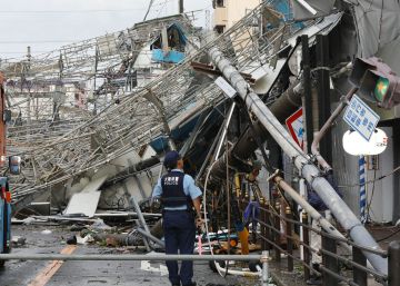 El paso del tifón Jebi por Japón, en imágenes
