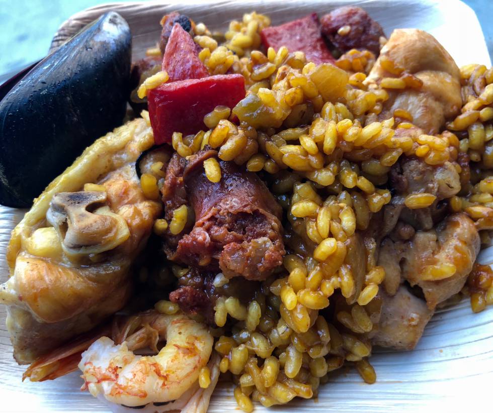 IMPECABLE PUNTO DEL ARROZ DE LA SPANISH PAELLA CAPEL