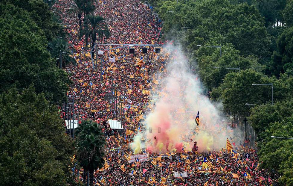 The flare that set off a sound wave by the crowd.