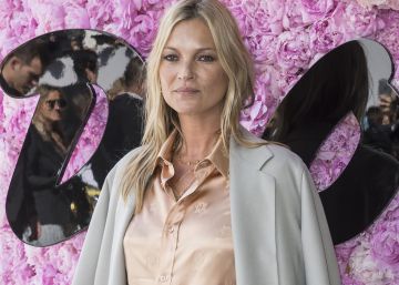 Kate Moss se arrepiente de haber posado en toples con 15 años