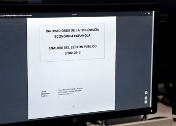 El revés del periodismo y la tesis