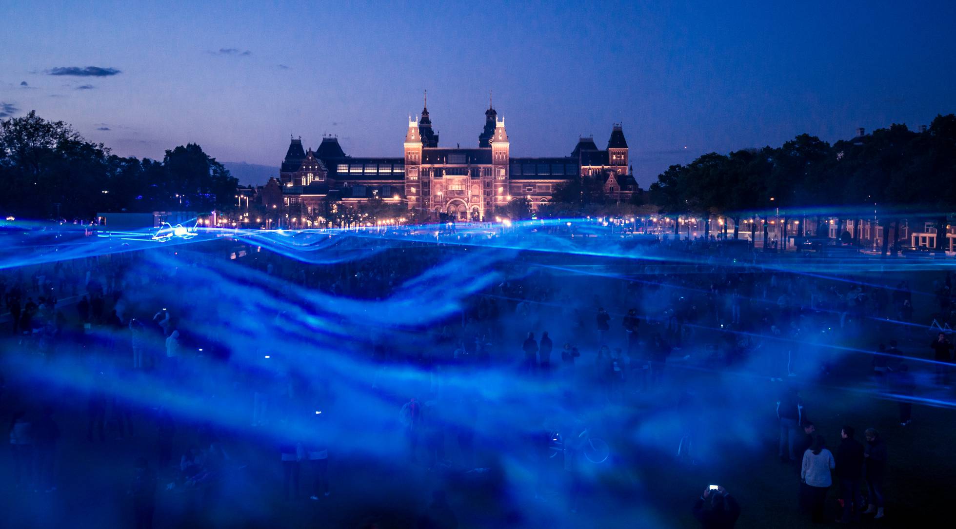 El artista que ‘inunda’ las ciudades para hablarte del cambio climático
