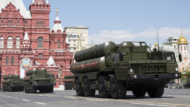 Misiles S-300, durante un desfile en Moscú.
