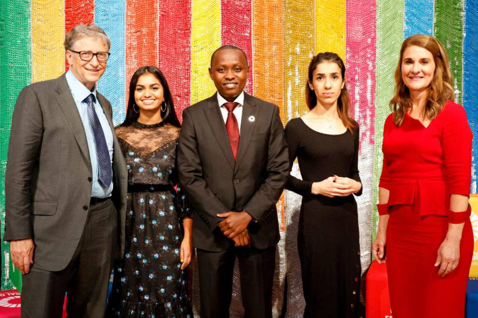 Bill y Melinda Gates con los galardonados en la edición The Goalkeepers 18.