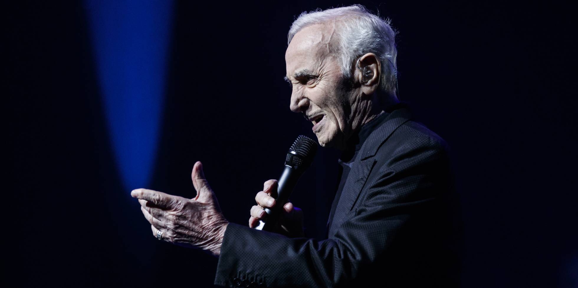 Charles Aznavour, durante uno de sus últimos conciertos.