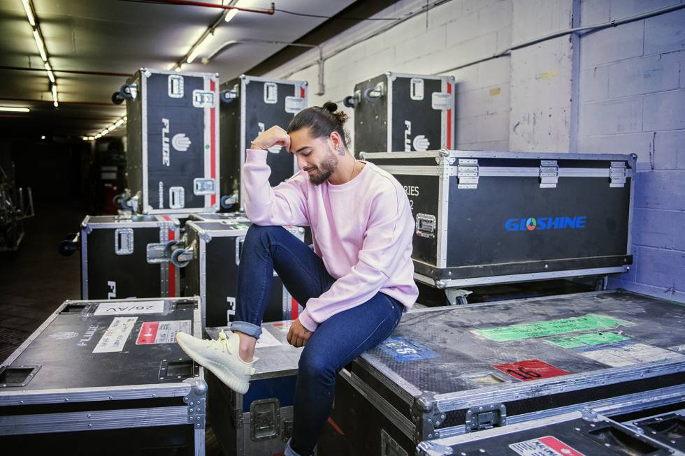 Maluma, en el backstage del Palau Sant Jordi de Barcelona, antes de un concierto.
