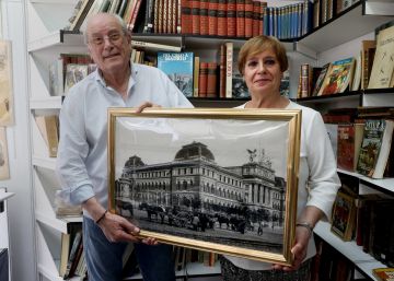 Los libreros de las 40.000 postales de Madrid