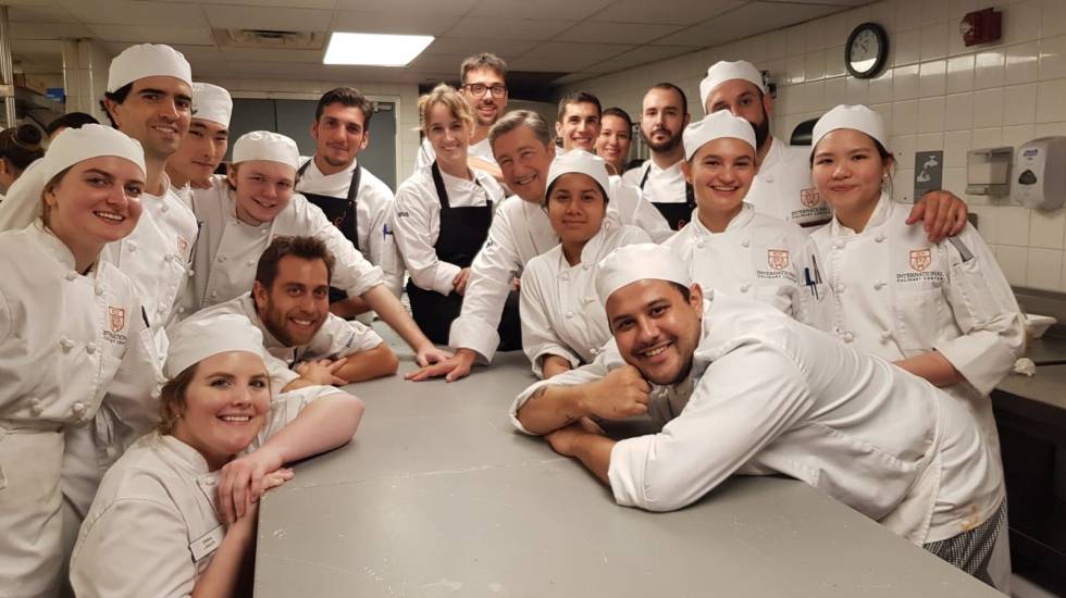 Joan Roca y su equipo, en Nueva York, el pasado 24 de septiembre.rn