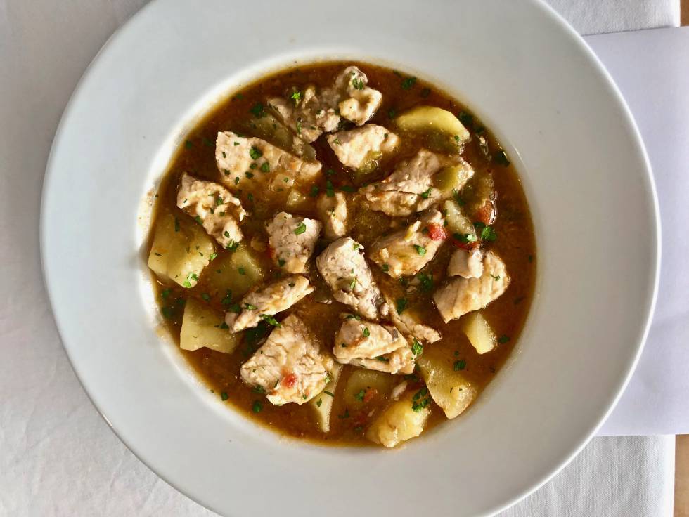 GUISO DE CABALLA CON PATATAS. CUARTO PREMIO CAPEL