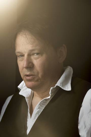 David Graeber: “El mercado financiero es el principal creador de trabajos de mierda”