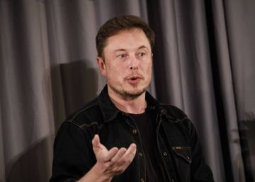 Elon Musk se pasa del coche eléctrico al tequila