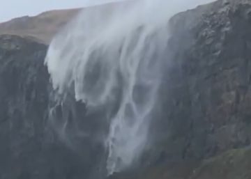 La catarata que fluye al revés en Escocia