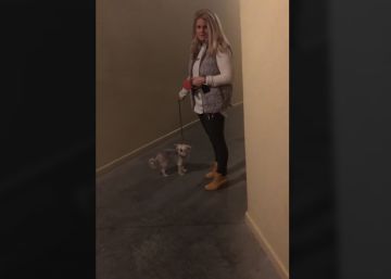 Una mujer blanca bloquea la entrada a su vecino negro en EE UU