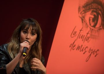 Aitana Ocaña juega a ser una estrella literaria