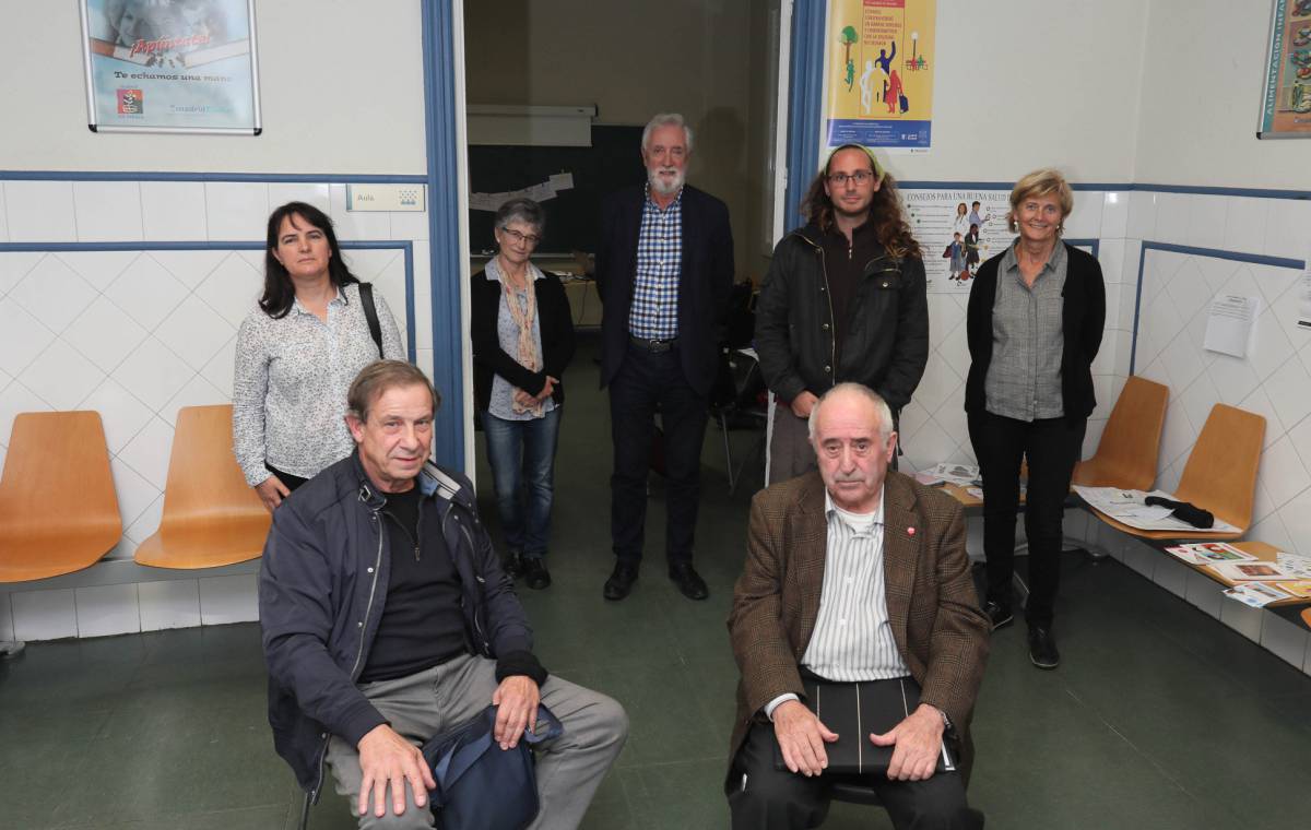 Vecinos de Chamberí del proyecto municipal de soledad no deseada como red de apoyo.