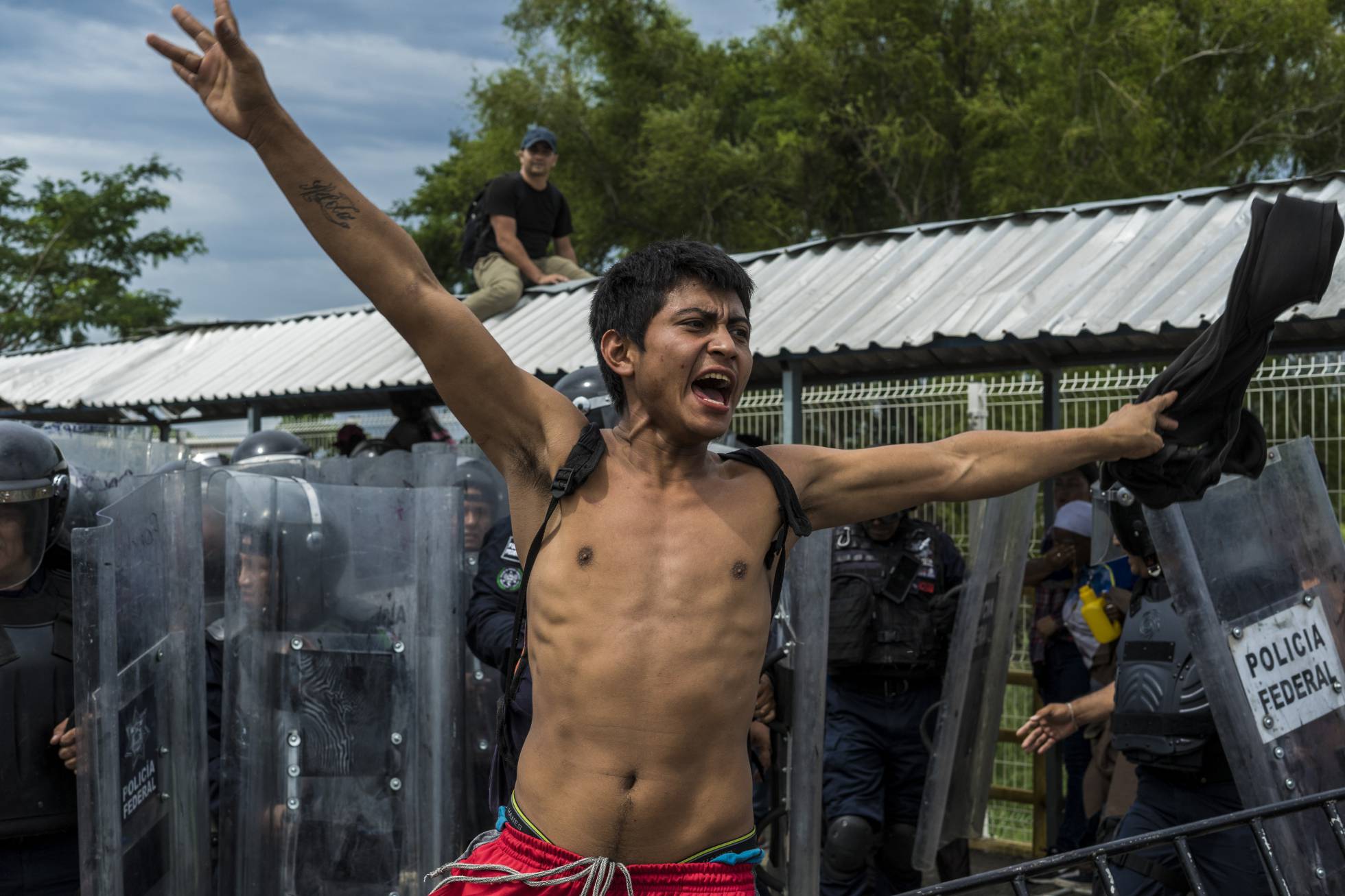 Las imágenes de la caravana de migrantes, a su entrada a México