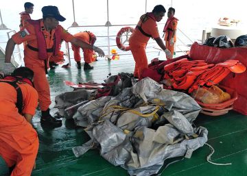 El accidente de un avión en Indonesia, en imágenes
