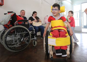 Una silla de ruedas a medida a la venta en ferreterías