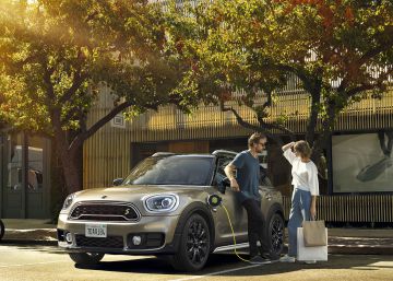 El cautivador silencio del primer MINI híbrido