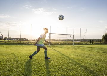 Julle, o menino rejeitado no futebol por ser transexual