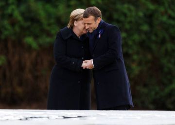 El gesto de Macron y Merkel y otras imágenes del centenario de la Gran Guerra