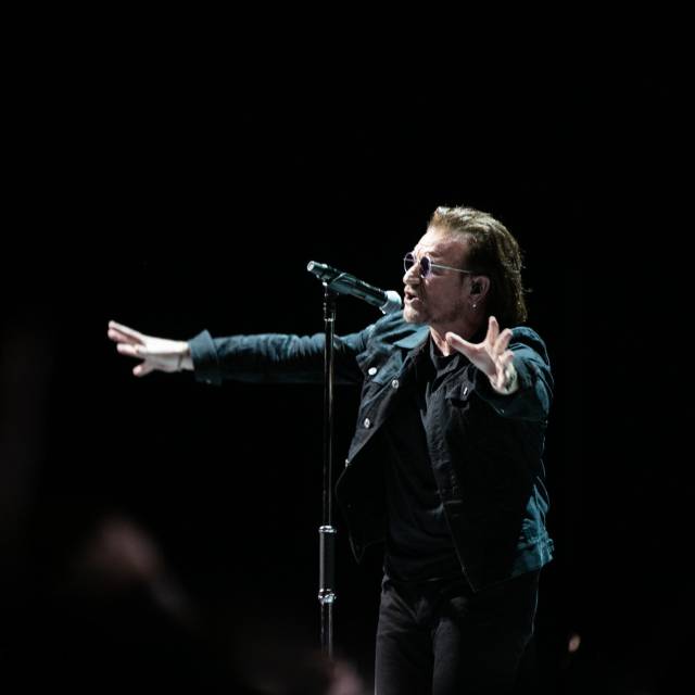 Bono, el vocalista de U2, durante un concierto en Dublin (Irlanda), el pasado 5 de noviembre.