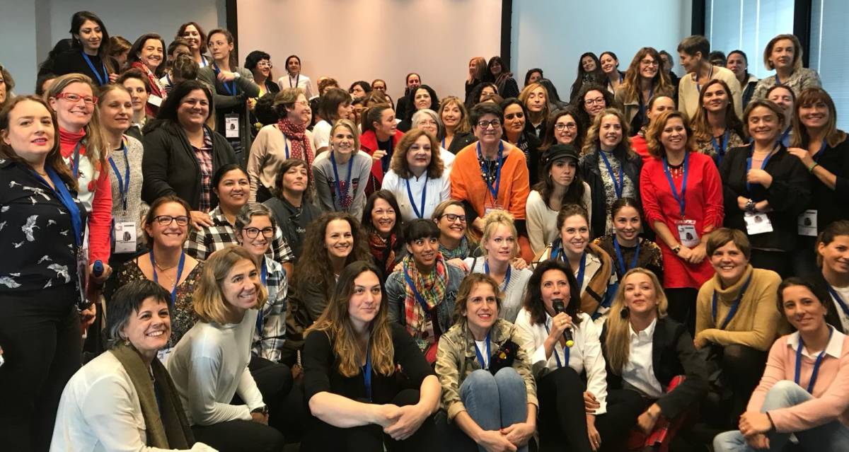 Un grupo de mujeres en el encuentro