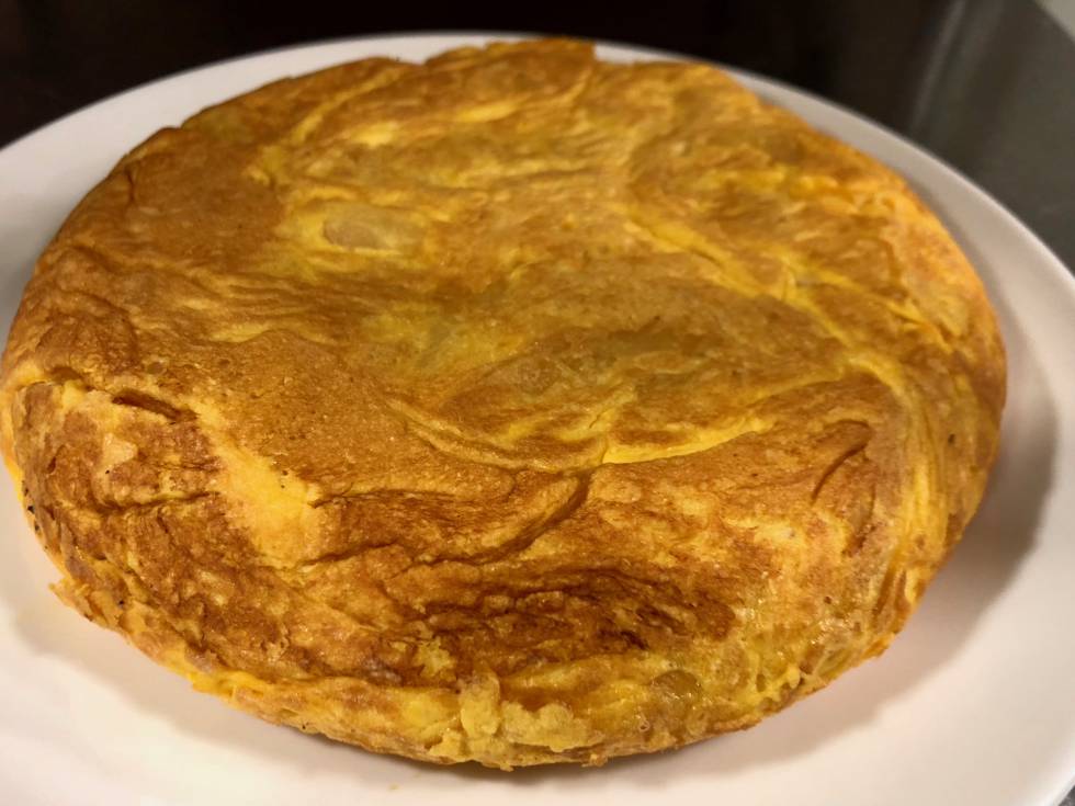 TORTILLA DE PATATAS ELABORADA CON MANTECA DE CERDO IBÉRICO CAPEL