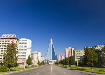 La increíble historia del rascacielos fantasma que domina Corea del Norte