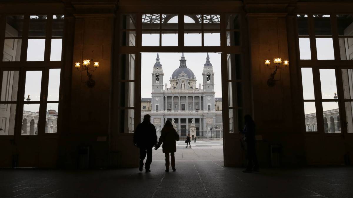 La Catedral de Santa María la Real de la Almudena.