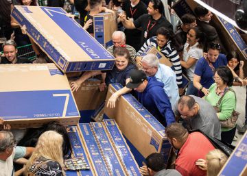 As compra da Black Friday ao redor do mundo, em imagens