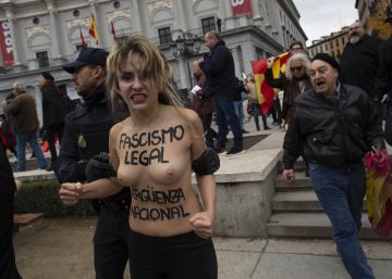 ¡Putas!