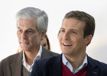 Casado ficha a periodistas “sin complejos” y toreros para relevar a los sorayistas