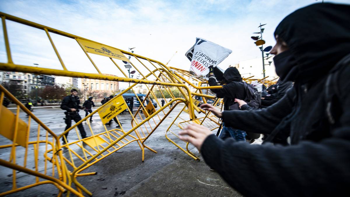 Altercados en una protesta contra Vox a en Girona.
